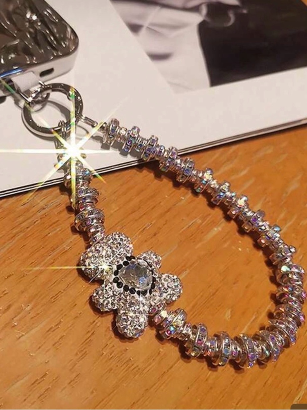 Cell Phone Charm Chain - Picture 3 of 4